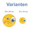 Skeptisch mit einem Auge guckend – Wetterfester Smile Aufkleber